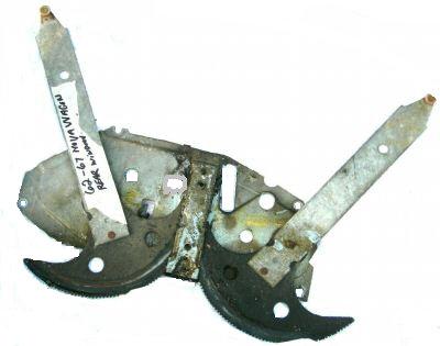 TAILGATE GLASS REGULATOR, MANUAL, USED, 62-67 NOVA WAGON