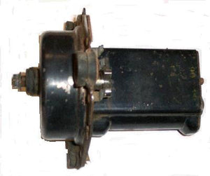 WIPER MOTOR, 62-7 A-BODY F-BODY NV, USED, LESS PUMP, SQUARE TYPE, 2 SPEED