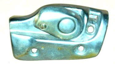VISOR BRACKET, RH, CONV, 68-70 B-BODY, DULL FINISH, USED, CAST# 9715424