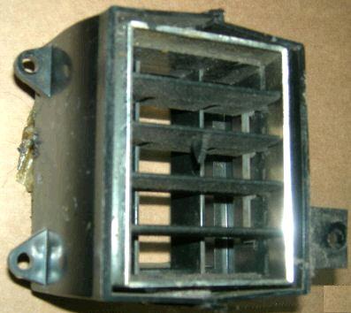 DASH VENT OUTLET, LH, 70-8 CA, ON DASH, NO AC, NO LEVER, USED