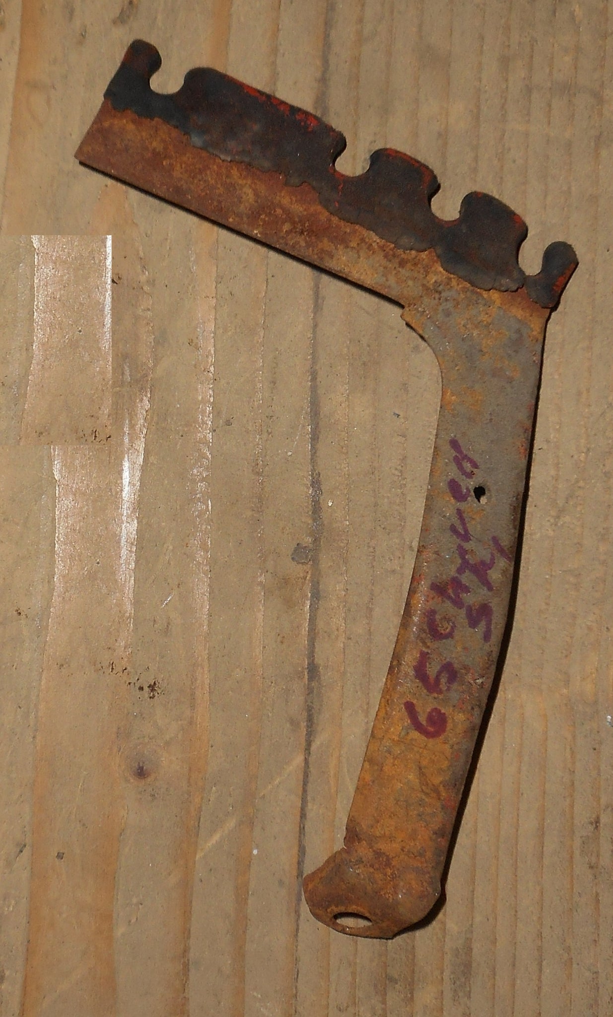 SPARK PLUG WIRE BRACKET ,LEFT 4 SLOT, USED 64-67 CHEVELLE SB