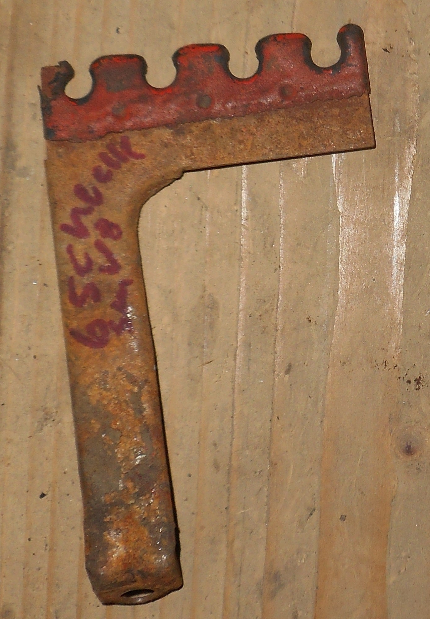 SPARK PLUG WIRE BRACKET ,RIGHT, 4 SLOTS USED 64-67 CHEVELLE CAMARO