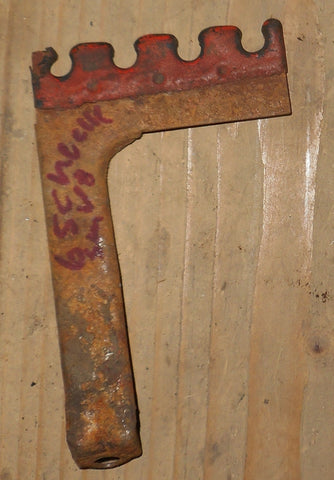 SPARK PLUG WIRE BRACKET ,RIGHT, 4 SLOTS USED 64-67 CHEVELLE CAMARO