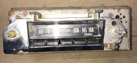 RADIO ,ORIGINAL ,AM PUSH BUTTON USED 65 66 CORVAIR