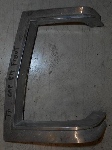 FENDER EXTENSION MARKER LIGHT MOLDING, OR TRIM, RIGHT SIDE, USED