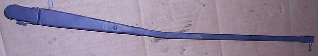 WINDSHIELD WIPER ARM, LEFT, USED, 82-86 CAMARO FIREBIRD