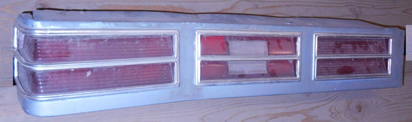 TAIL LIGHT ASSMY ,LEFT USED 75 76 CAPRICE