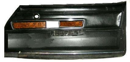 DOOR PANEL, DELUXE, RH, 72-3 CA, USED, w/WOODGRAINING, UPPER, STP7012