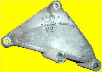 POWER STEERING PUMP BRACKET, REAR, 350, 67-70 SK, MOUNTS TO HEAD, USED