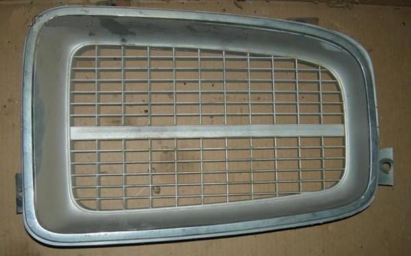 FRONT GRILLE ,RIGHT  USED  71 LEMANS