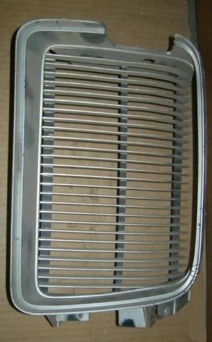 FRONT GRILL, LEFT SIDE, USED, SILVER