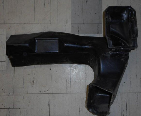 AC DUCT ELBOW, RIGHT SIDE, UPPER, CORNER OF DASH, USED