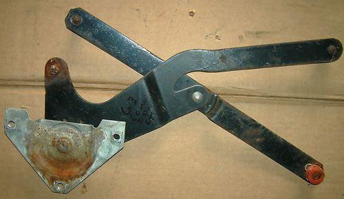 DOOR WINDOW REGULATOR, LH, 63-5 FA CM 2 DOOR, USED