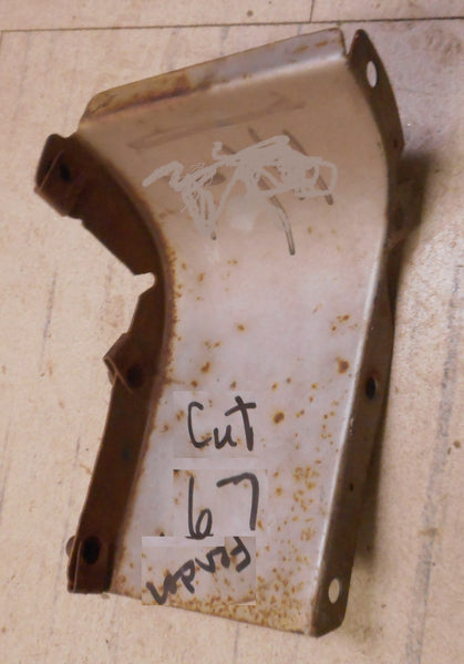 FENDER TO EYEBROW FILLER ,RIGHT USED 67 CUTLASS 442