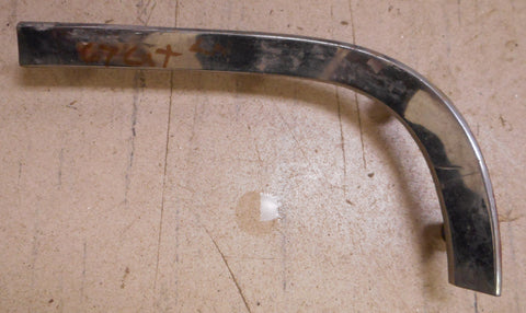 FENDER EYEBROW MOLDING ,LEFT USED 67 CUTLASS 442