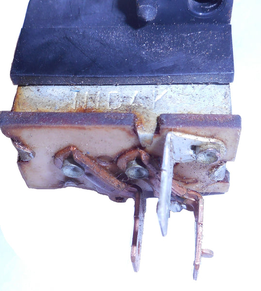 REAR WINDOW DEFOGGER SWITCH, FOR FAN TYPE, USED, 70-76 FIREBIRD TA