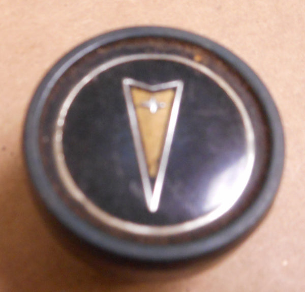 SHIFTER KNOB BUTTON, w/ARROW, USED, 71-77 PONTIAC