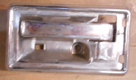 INSIDE DOOR HANDLE, RIGHT, USED, 70-74 CAM TA FB 70-72 GP