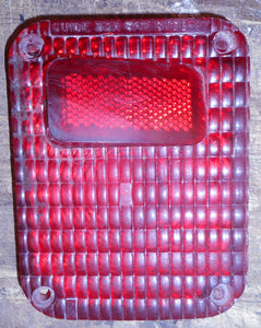 TAILLIGHT LENS ,LOWER LEFT, RED USED 67 SUPREME 442