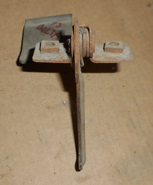 HOOD SAFETY LATCH, ON HOOD, USED, 73 DELTA, 98