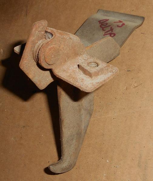 HOOD SAFETY LATCH, ON HOOD, USED, 73 DELTA, 98