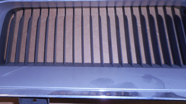 FRONT GRILL ,RIGHT USED 74 FIREBIRD TRANS AM