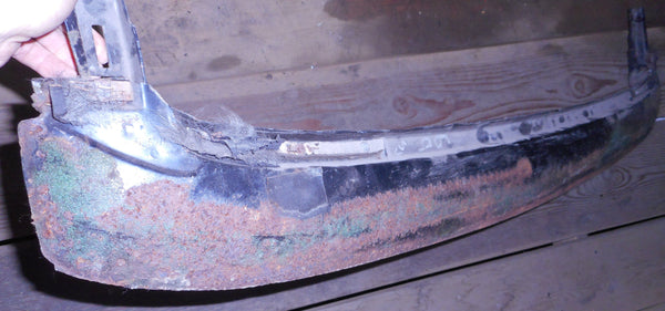 CONVERTIBLE TOP HEADER BOW, FRONT USED 68-72 A-BODY