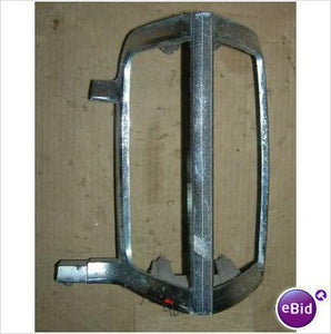 TAIL LIGHT BEZEL, 75-8 LINCOLN CONTINENTAL, USED