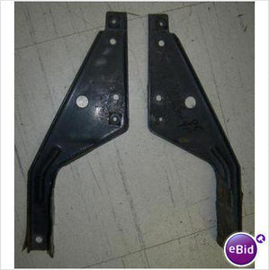 GRILLE BRACKETS, 81-7 GRAND PRIX