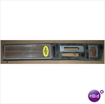 CONSOLE PLATE & DOOR, 73-7 GRAND PRIX