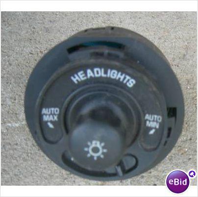 HEADLIGHT SWITCH & KNOB, 96 RIVIERA, USED