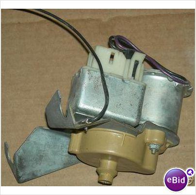 TRUNK CLOSING MOTOR, 77-9 DEVILLE FLEETWOOD