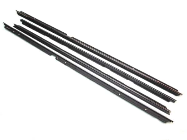 FELTS ,4PCS,NO REVEAL MOLDING 81-88 MONTE CARLO
