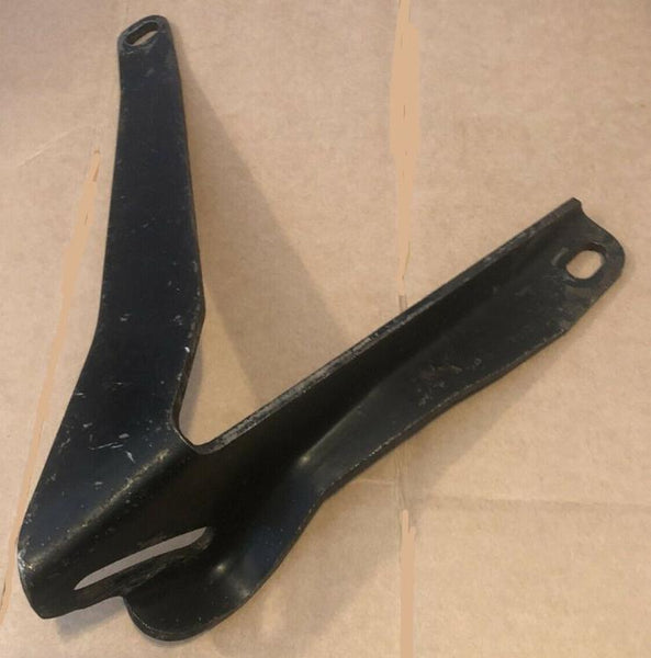 AC COMPRESSOR REAR BRACKET ,V SHAPE USED 67-70 Pontiac