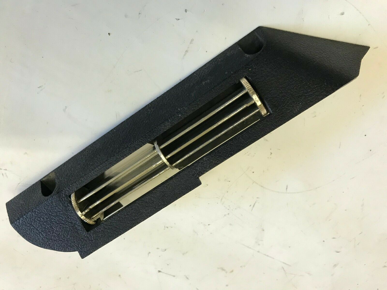 DASH LAP VENT ,W/CONSOLE USED 69-72 GRAND PRIX